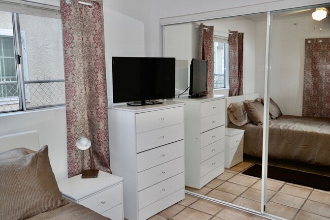 Photo - 10420 Buford Ave Unit Room #2