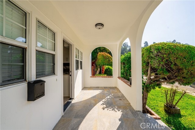 Photo - 319 Roads End St