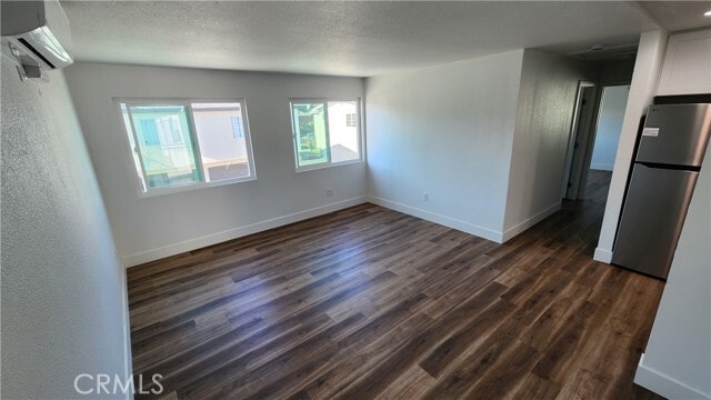 Photo - 988 El Camino Dr Unit 203