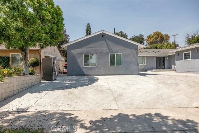 Photo - 18243 Donmetz St House