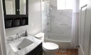 Bath 1 - 11456 Mclaren St