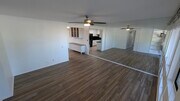 Photo - 425 Bradshaw E Ln Unit 63