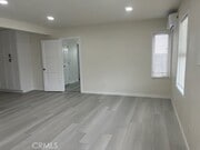 Photo - 688 Bridwell St W House