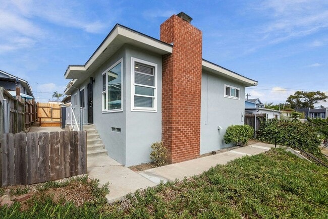 Building Photo - 2247 Bolinas St