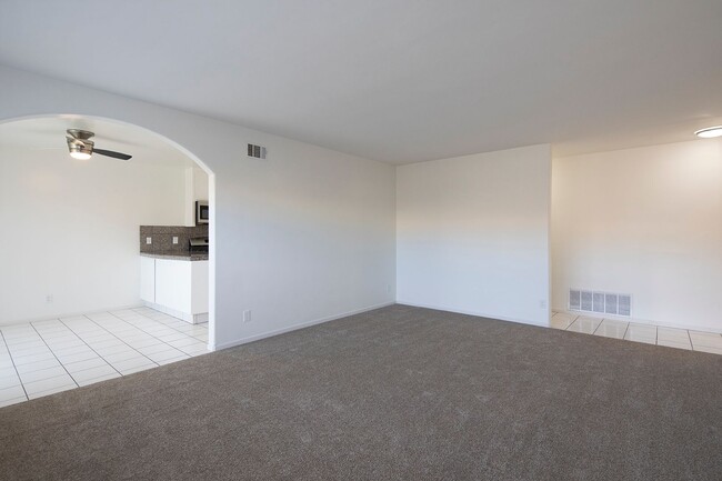 Photo - 3 BR House with Washer/Dryer Hookups and P... Unit 947