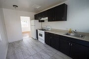 Kitchen - 5614 Auckland Ave Unit 5614