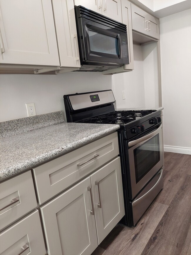 Photo - 3340 Bagley Ave