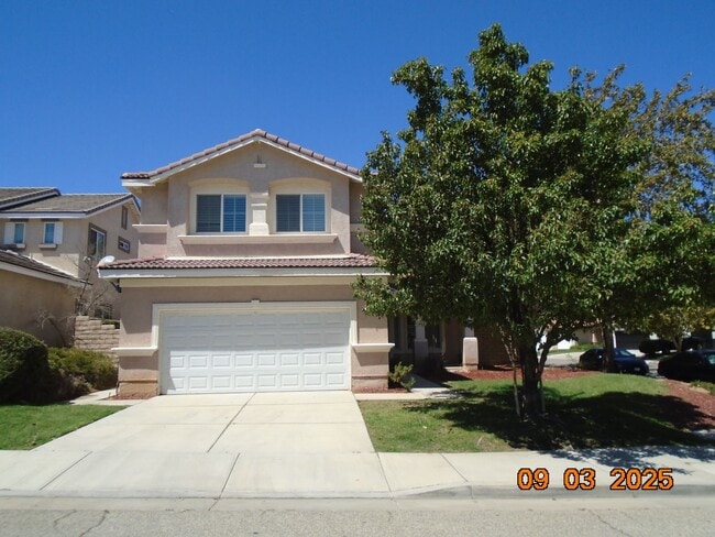 Immaculate 2 Story Within Walking Distance... - Immaculate 2 Story Within Walking Distance... House