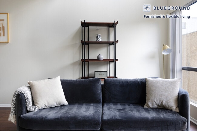 Photo - 747 Gayley Ave Unit FL4-ID1188