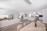 Photo - 11611 Burbank Blvd