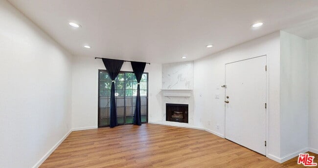 Photo - 10220 De Soto Ave Unit 11