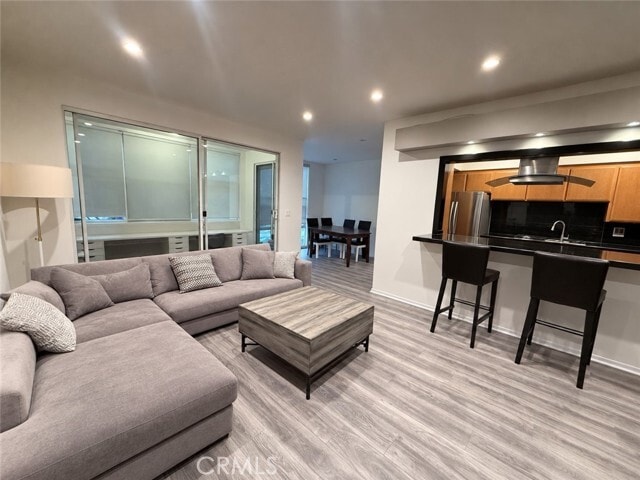 Building Photo - 14144 Dickens St Unit 101