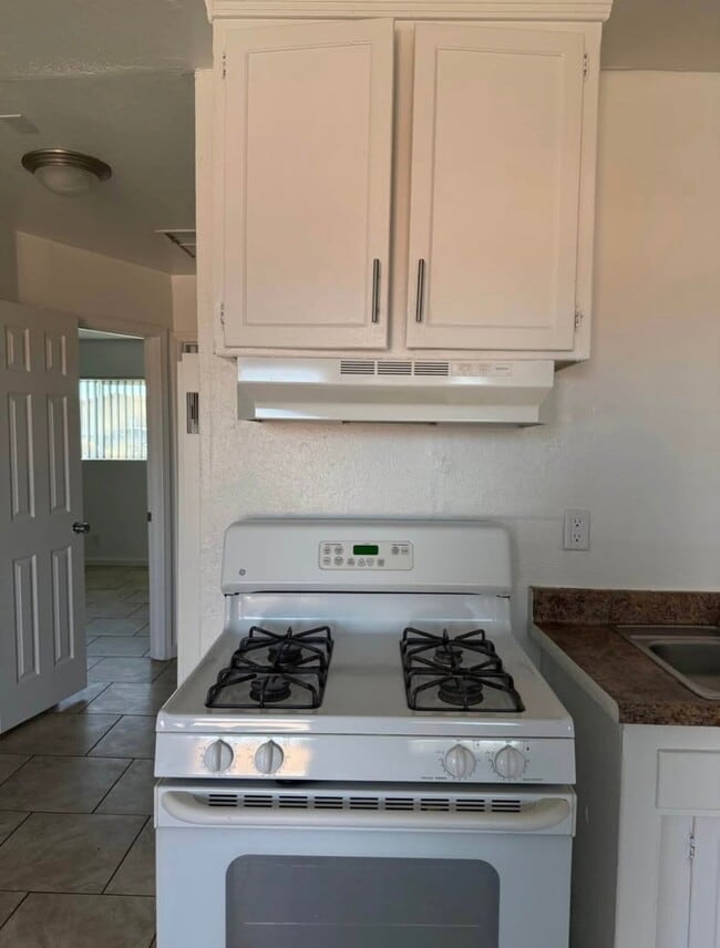 Photo - 11895 White Ave Unit 3