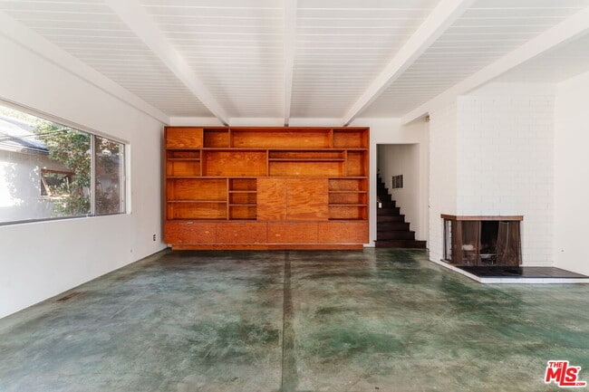 Photo - 2042 Sanborn Ave