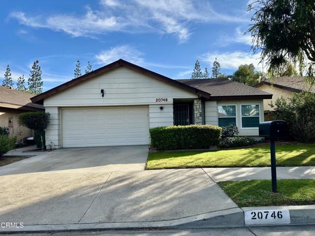 Building Photo - 20746 Schoenborn St