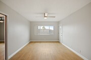 Photo - 740 W 27th St Apartment