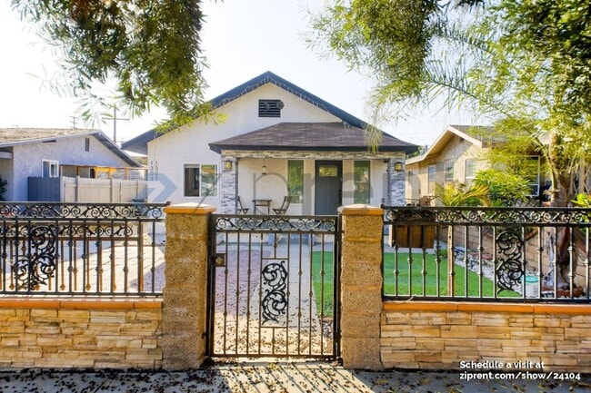 Photo - 1301 Prado St