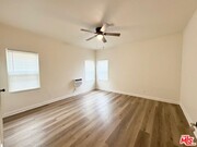 Photo - 1419 1/2 Bronson Ave Condo