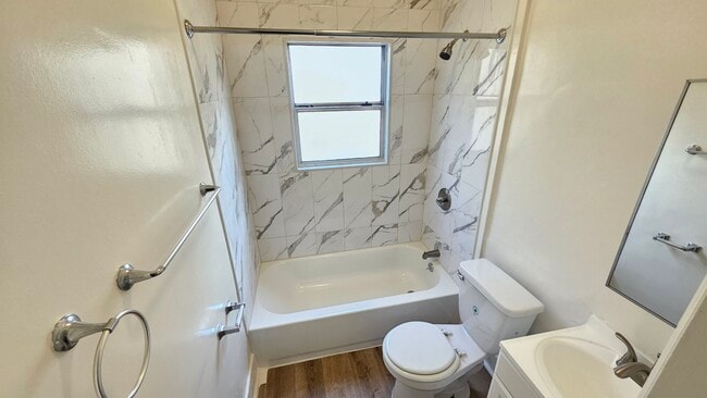 Photo - 727 S Coronado St Unit 302