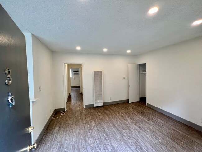 Photo - 12727 Matteson Ave Unit 3