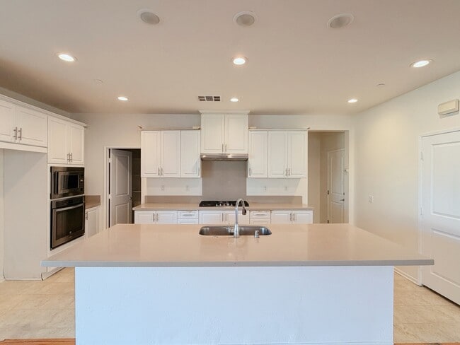 Building Photo - 4493 Violas Ct