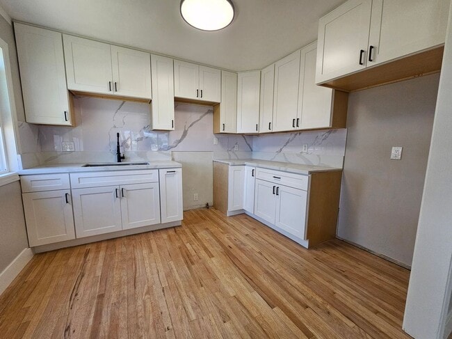 Photo - 1115 N Louise Dr Apartment