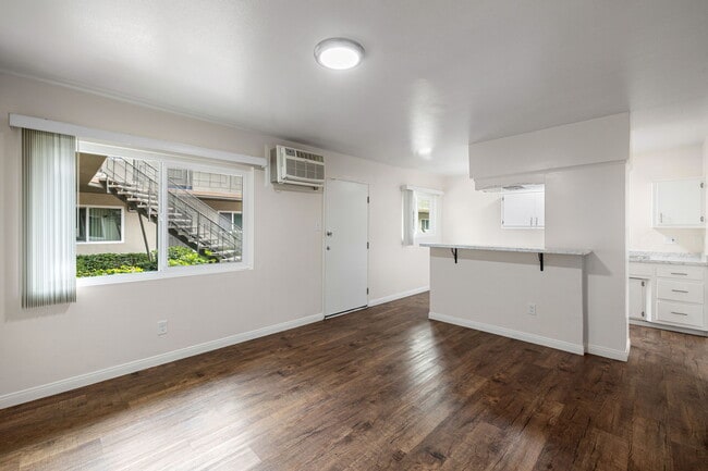 Photo - Woodruff Apartments