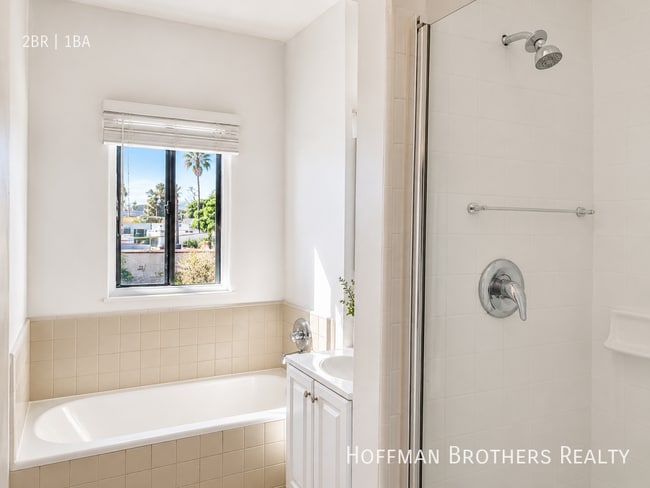 Photo - 4526 Edgewood Pl Unit 4526 1/2