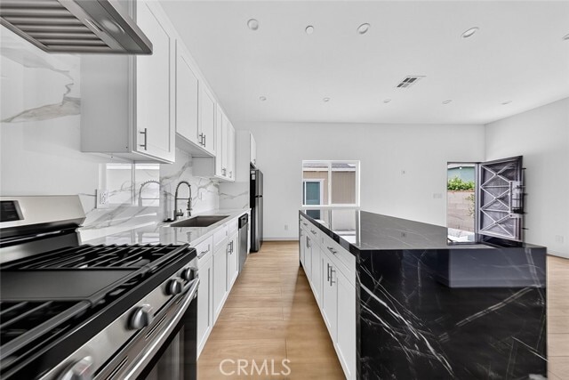 Photo - 6514 Kraft Ave