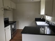 Granite Countertop - 2016 Ruhland Ave Unit # A