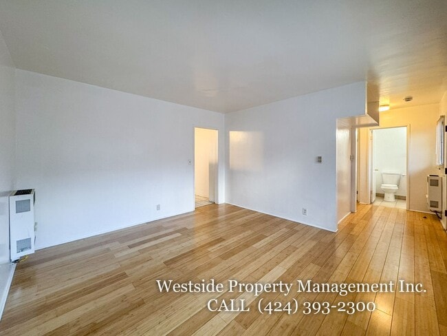 Photo - 906 Edgewood St Apartment Unit 3