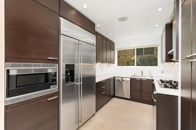 Photo - 10645 Wilshire Blvd Unit 101