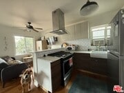 Photo - 710 Stepney St