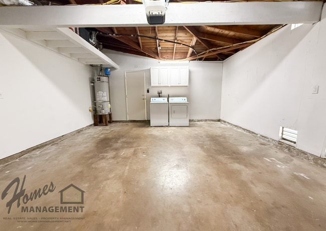 Photo - Homes Management - 3 Bed, 2 Bath House in Escondido