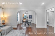 Photo - 421 N Beachwood Dr