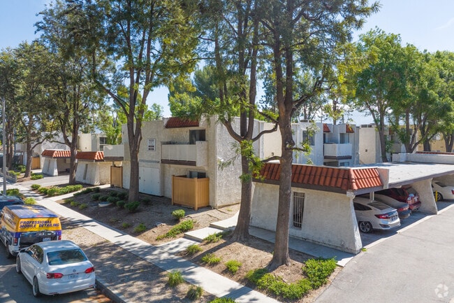 Building Photo - Stillmore Apartments