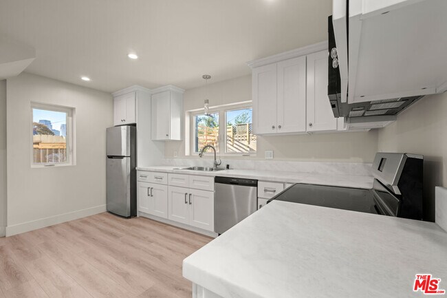 Photo - 1509 Edris Dr