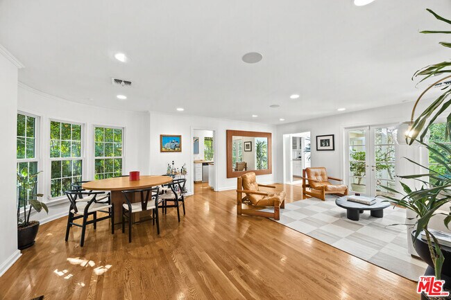 Photo - 1619 Marmont Ave