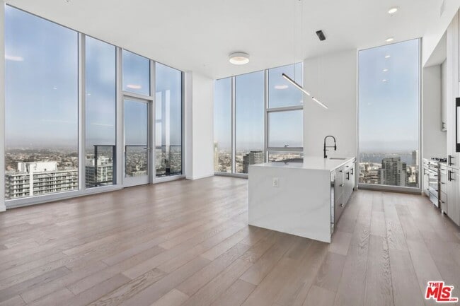 Building Photo - 800 Broadway Unit PH 2 Rental