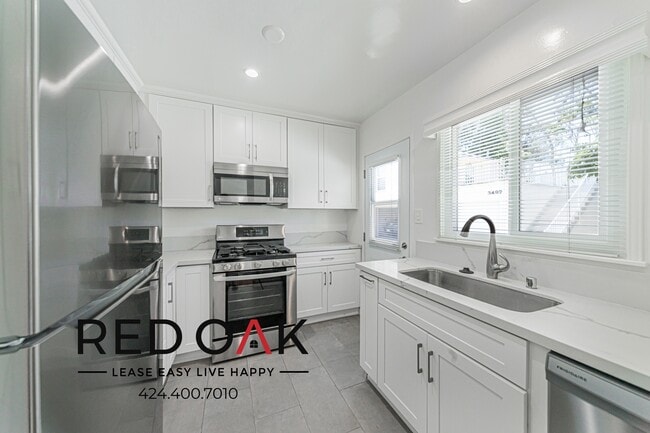 Photo - 3494 Rowena Ave Unit 2