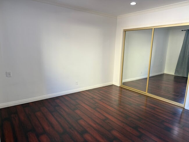 Photo - 5651 Windsor Way Unit 105