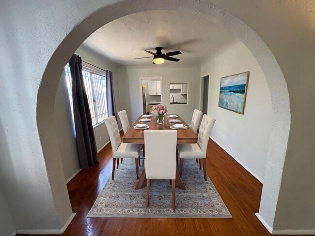 Photo - 1344 S Hudson Ave Unit 1344