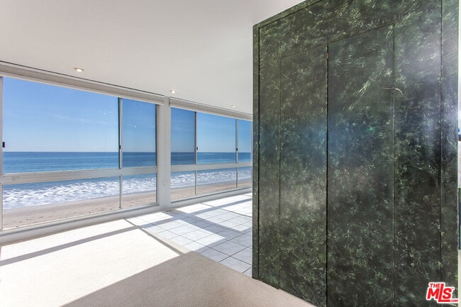 Photo - 22548 Pacific Coast Hwy Unit 100