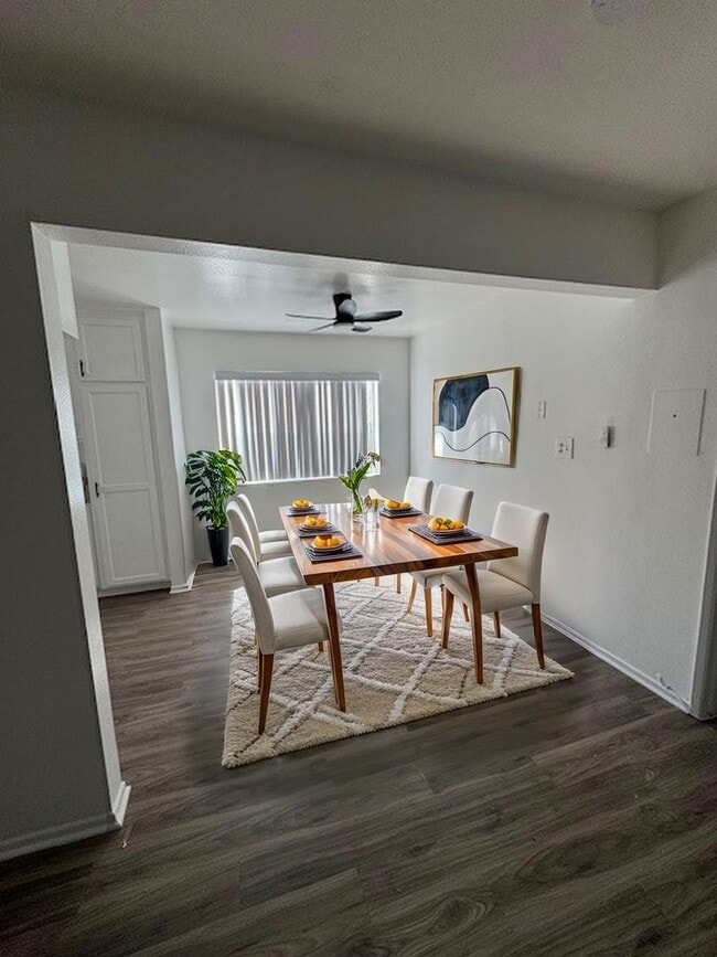 Photo - Villa Monaco Unit 950 Walnut St #9