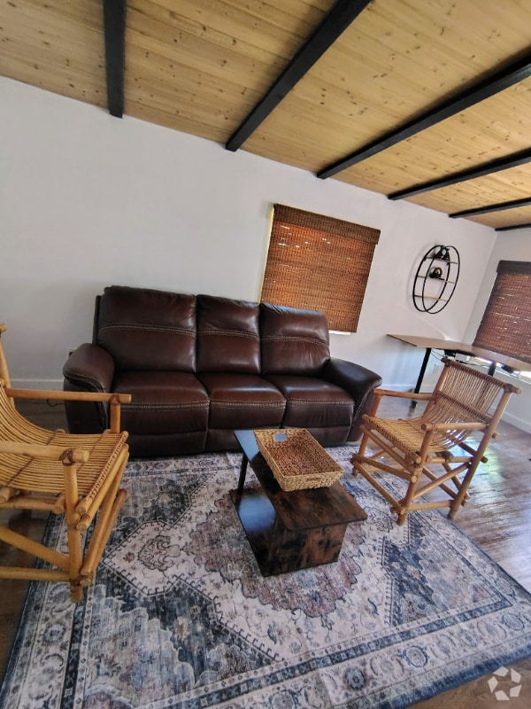 Building Photo - 2447 Bancroft Dr Rental