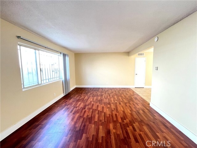 Photo - 12915 Doty Ave Unit B