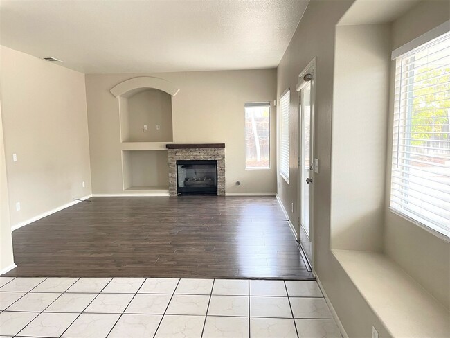 Photo - Spacious Murrieta Home For Rent!