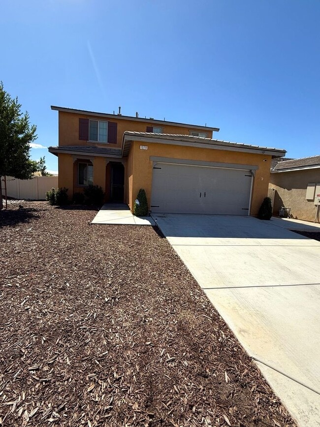 Photo - Beautiful 2 Story 4 Bedroom 3 Bathroom hom...