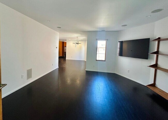 Photo - 4246 Lexington Ave Unit 4248 Lexington Ave