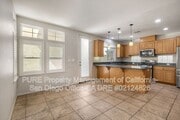 Photo - 140 Cityscape Gln House